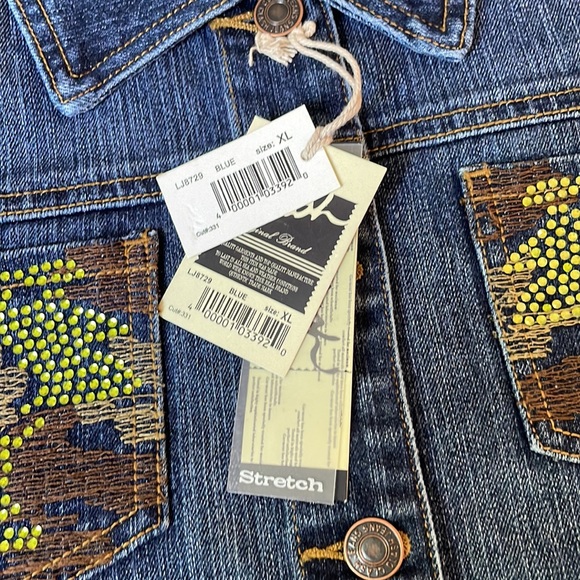 NWT Clash Jeans Cropped Jean Jacket. XL - Picture 8 of 9